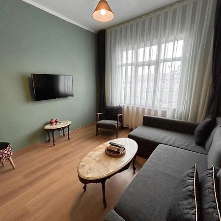 Waterfront Apartment By The Tram - Terrace With Dome & Golden Horn View In Fatih Istanbul Exteriör bild