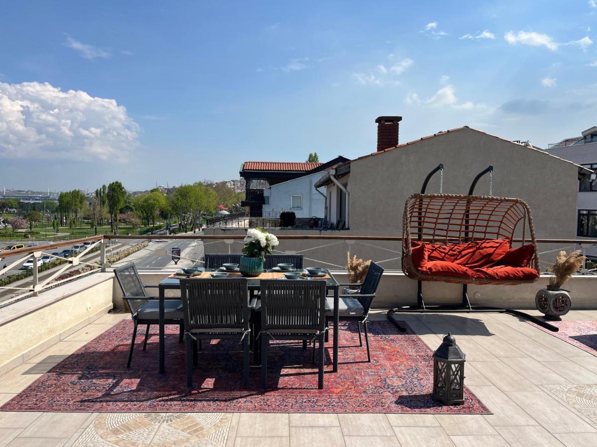 Waterfront Apartment By The Tram - Terrace With Dome & Golden Horn View In Fatih Istanbul Exteriör bild