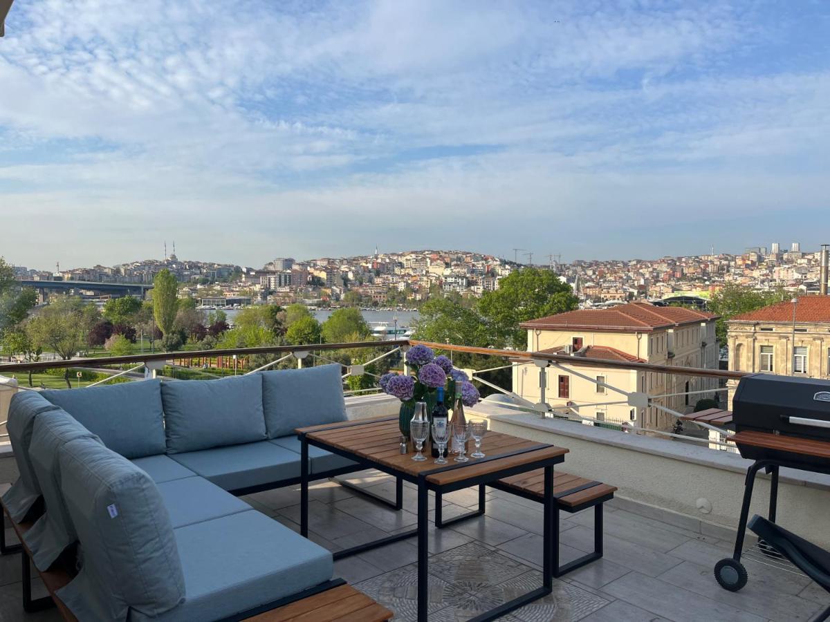 Waterfront Apartment By The Tram - Terrace With Dome & Golden Horn View In Fatih Istanbul Exteriör bild