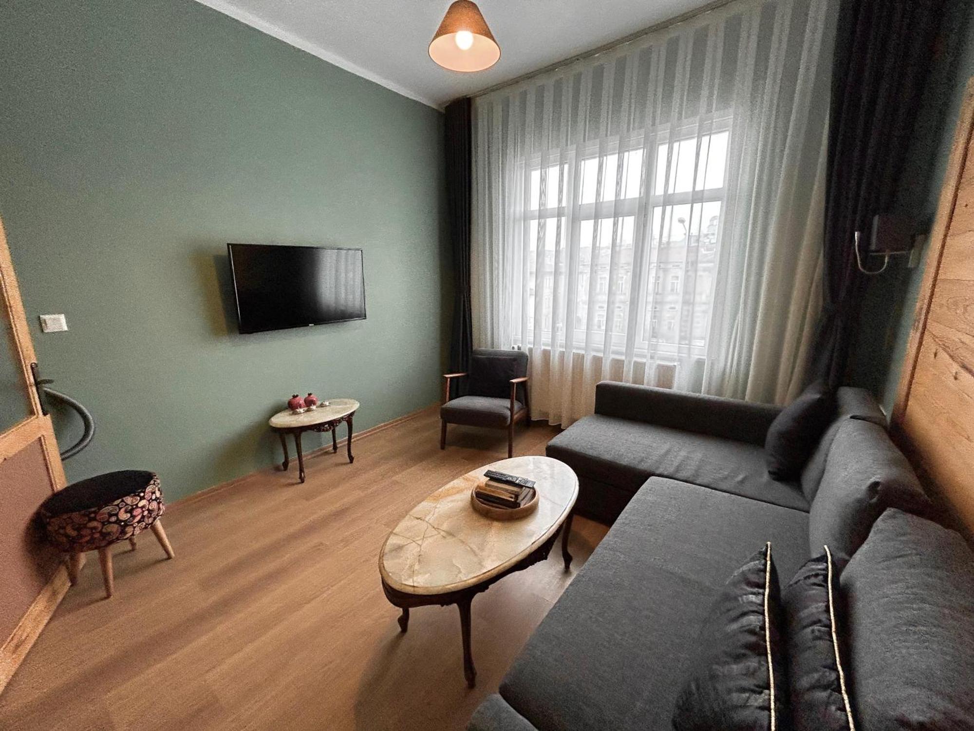 Waterfront Apartment By The Tram - Terrace With Dome & Golden Horn View In Fatih Istanbul Exteriör bild