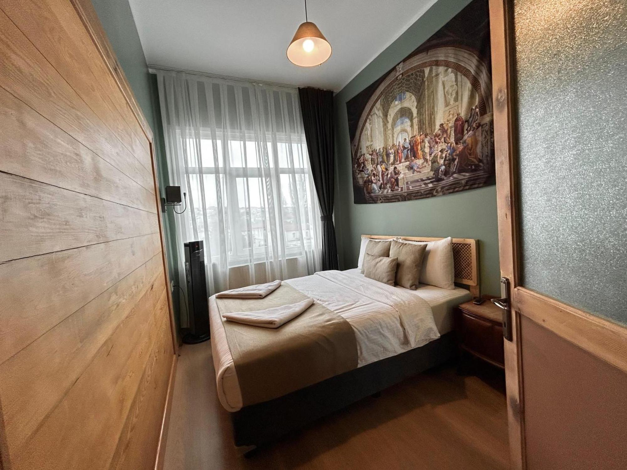 Waterfront Apartment By The Tram - Terrace With Dome & Golden Horn View In Fatih Istanbul Exteriör bild