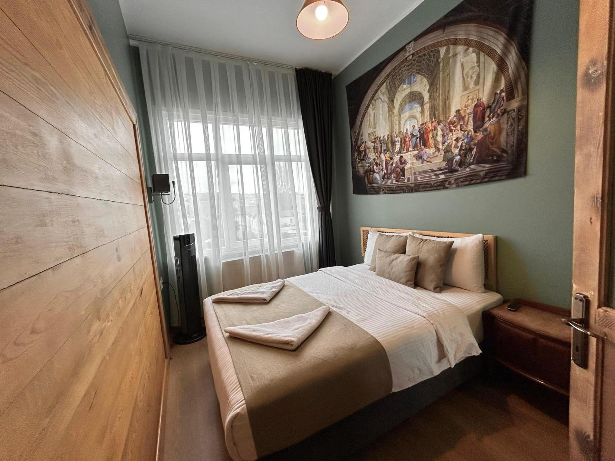 Waterfront Apartment By The Tram - Terrace With Dome & Golden Horn View In Fatih Istanbul Exteriör bild