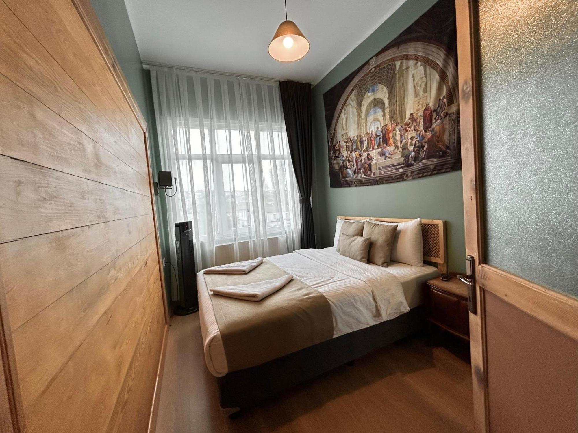 Waterfront Apartment By The Tram - Terrace With Dome & Golden Horn View In Fatih Istanbul Exteriör bild