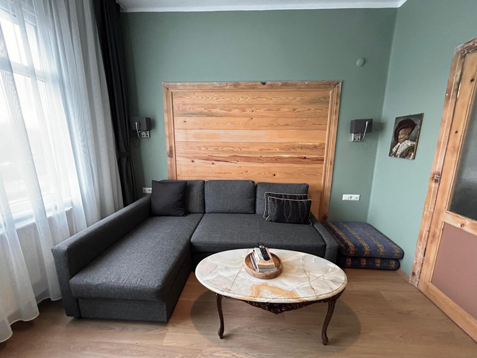 Waterfront Apartment By The Tram - Terrace With Dome & Golden Horn View In Fatih Istanbul Exteriör bild