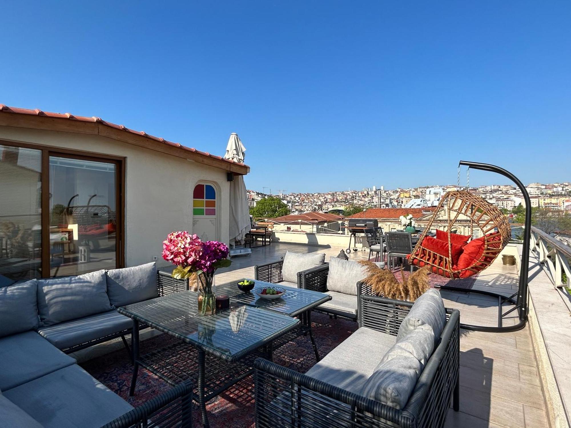 Waterfront Apartment By The Tram - Terrace With Dome & Golden Horn View In Fatih Istanbul Exteriör bild