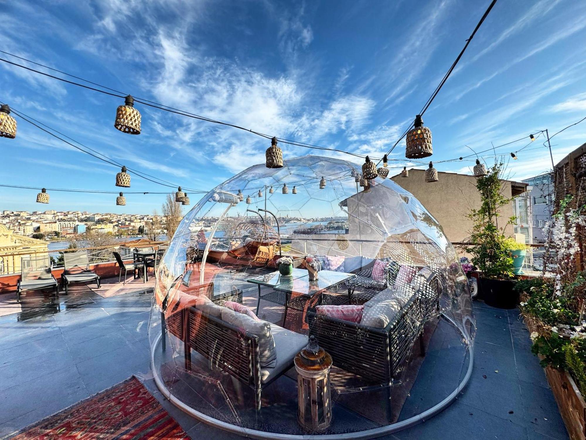 Waterfront Apartment By The Tram - Terrace With Dome & Golden Horn View In Fatih Istanbul Exteriör bild